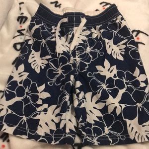 Summer time!!! Boys swimming trunks ❤️💚❤️💚